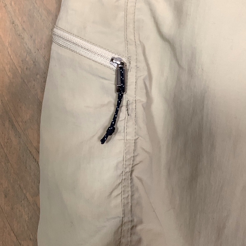 Patagonia GI III nylon shorts Khaki color Men’s Size Small - Picture 5 of 13